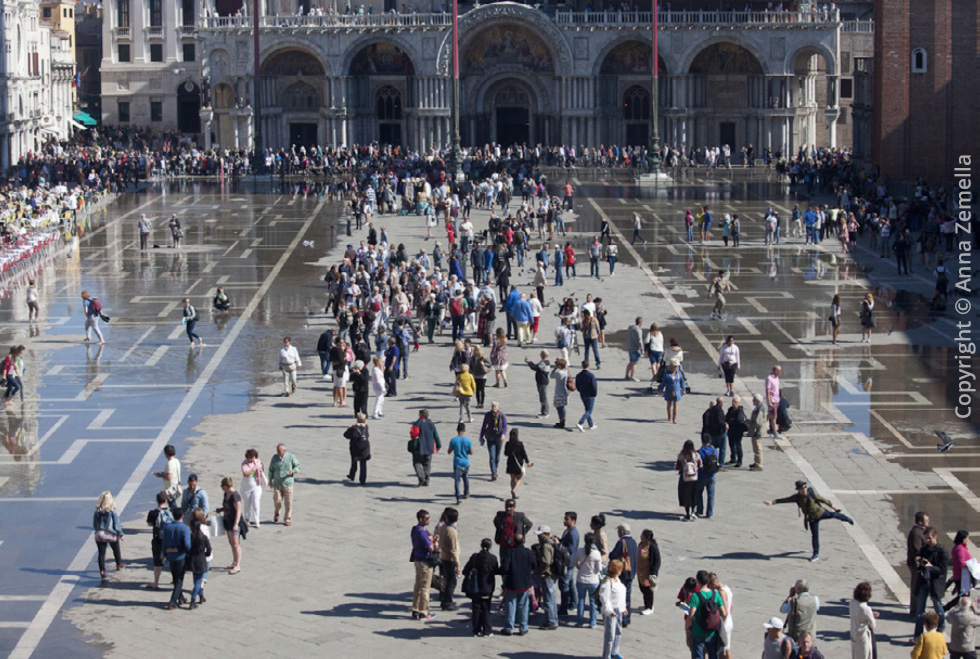 L’acqua E La Piazza